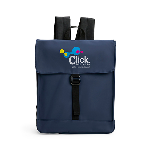 Mochila em couro sintético impermeável com capacidade 
de até 13 litros. Apresenta compartimento interno com 
bolso para notebooks de até 13 polegadas. Possui duas 
alças para as costas, alça de mão e engate posterior 
para mala de viagem.

Altura :  36,5 cm

Largura :  31 cm

Profundidade :  10,5 cm

Medidas aproximadas para gravação (CxL):  8 cm x 26 cm
